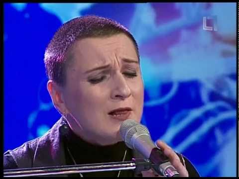 Aktorių trio ir Neda