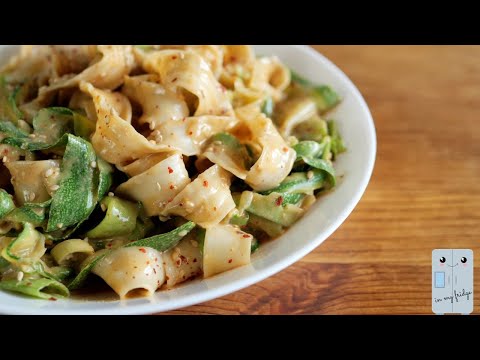 Spicy Peanut Zucchini Noodles - A New Delicious Combination?