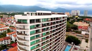 preview picture of video 'Video de Puerto Vallarta y Riviera Nayarit desde el aire - Sky Studio'