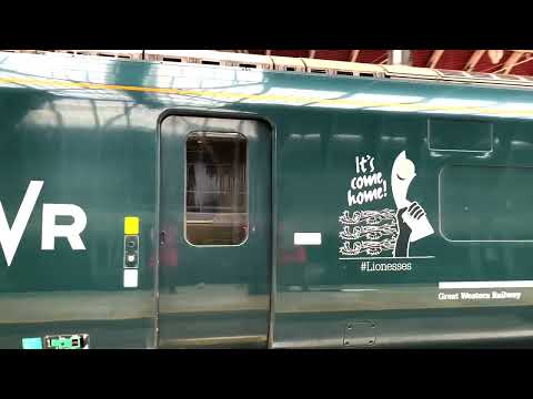 GWR celebrates magnificent Lionesses with Euro 2022 tribute on side of train