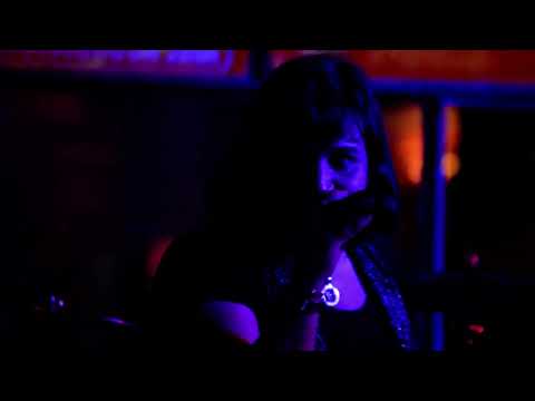 Cover - Mariposa Pontiac