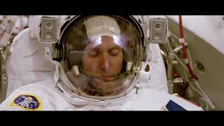 Thomas Pesquet, l'étoffe d'un héros - Extrait : "Essai de la combinaison spatiale" VF