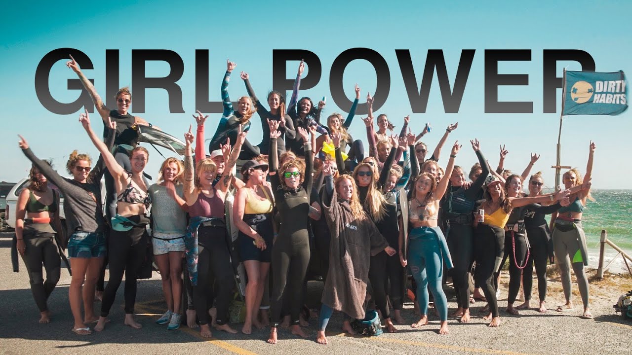 Girls Kiting in 45 knots in Cape Town