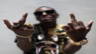 Soulja Boy - Hit Em With The Draco (50 Cent &amp; Chris Brown Diss)