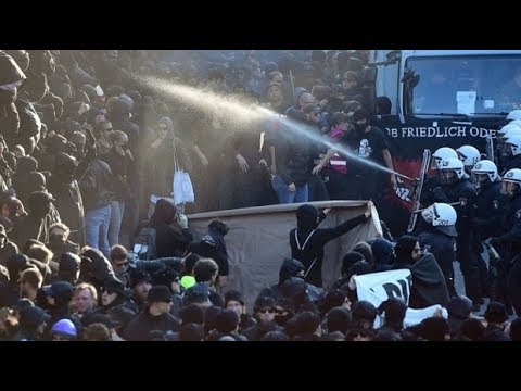 Protesters clash with police at anti-G20 demonstration in Hamburg