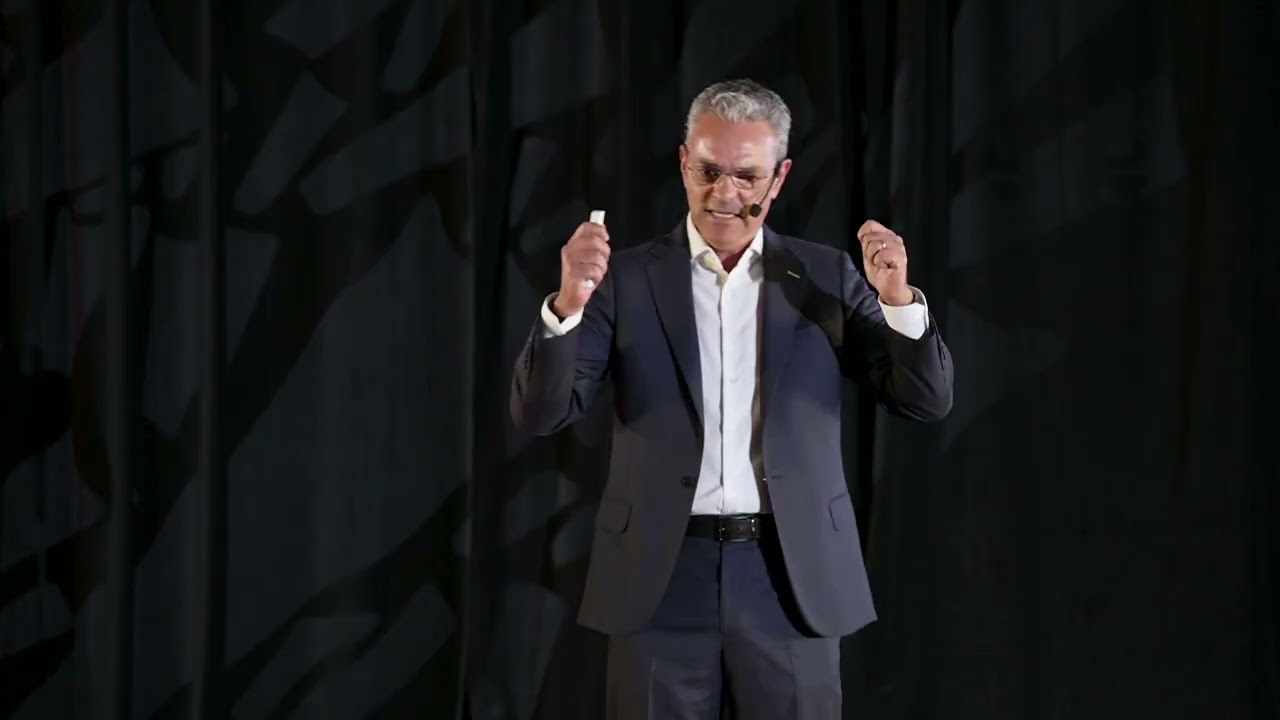 Reprograma tu mente: el método en tres pasos | Luis Miguel Topete | TEDxPlazaFundadores