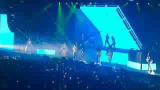 NEO PISTEA - TUMBANDO EL CLUB REMIX FEAT. C.R.O, OBIE WANSHOT, YSY A, CAZZU, KHEA (VIVO OBRAS 2025)