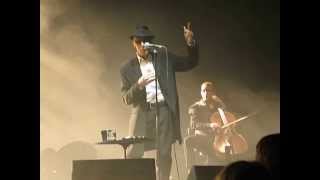 Alain Bashung Fantaisie Militaire Elysée Montmartre 02 11 08 © Pascal Cossé