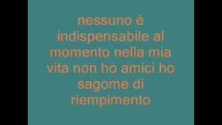 Emis Killa l&#39;erba cattiva TESTO