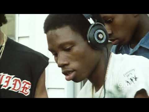 Grandmaster Flash Changed the Game of DJing | Unsung