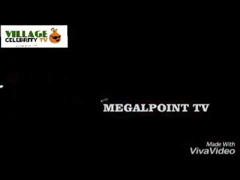 Mlex songz and Sandi moral   on stage ,doing the mainthing