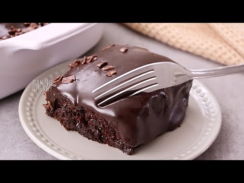 THE BEST Chocolate Cake to Enjoy on Cold Days (or any other day)