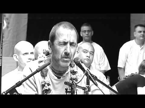Kirtan Mela 2012 Germany. Kirtan with Sarvatma Prabhu