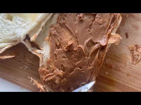 Lotus Biscoff and Cream Cheese Grilled Sandwich