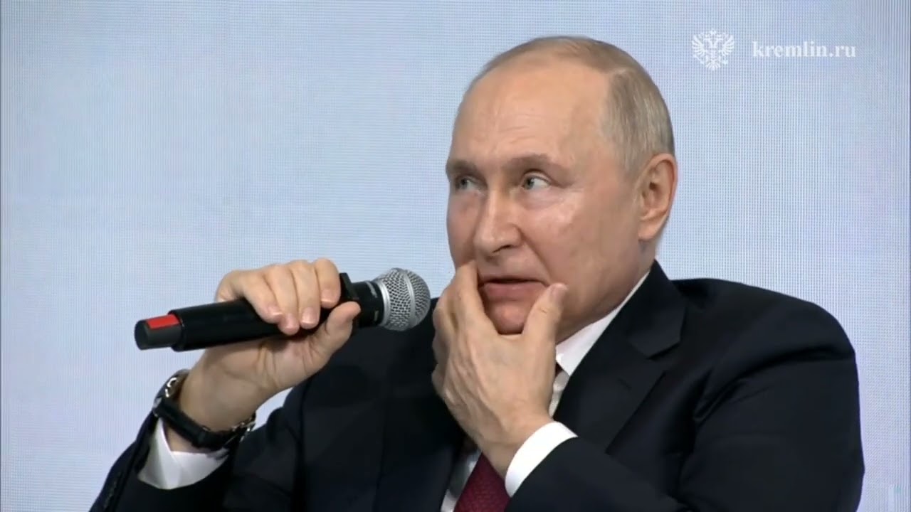 Putin über die LGBT-Community und seine Vergangenheit im KGB (Video)
