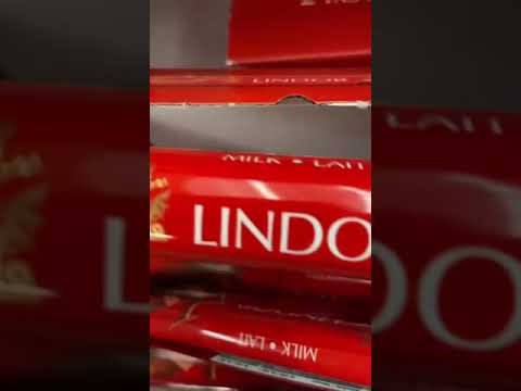 ASMR LINDT LINDOR MILK BAR CHOCOLATE #asmr #trending #ytshorts #sweets