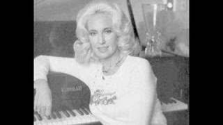 TAMMY WYNETTE-TELL ME WHERE I STAND