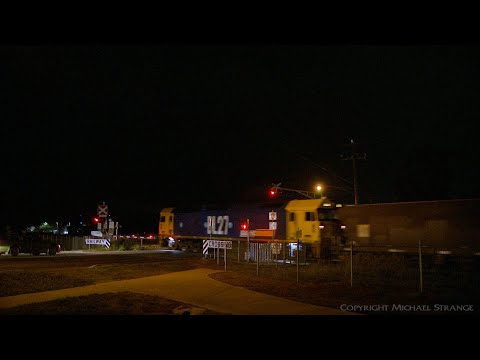 Pacific National 7737V Grain Train At Level Crossing - PoathTV Australian Railways