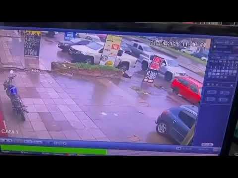 Conmoción en Isidro Casanova: asesinan a un policía en un violento ataque que quedó filmado