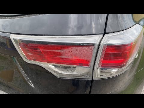 2015 Toyota Highlander Replacement of Tail Light Assembly