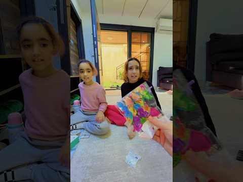 وزعت الهدايا بالتساوي بينهم  #جوجو #روزا