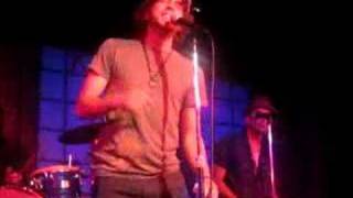 Elliott Yamin - You Take My Breath Away (The Birchmere)
