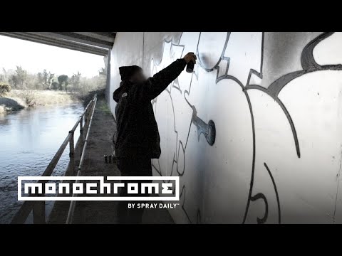 MONOCHROME 043 - EVIL