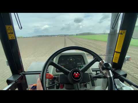 Siew kukurydzy 2021 Massey Ferguson 5465 monosem Wielkopolska