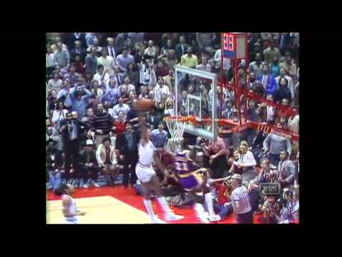 Shaun Livingston's Best Dr  J Impression | Cuffs & Slams