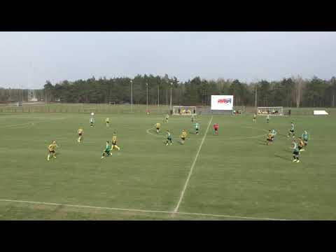 21 kolejka: Warta Działoszyn   Pelikan Łowicz 1 połowa