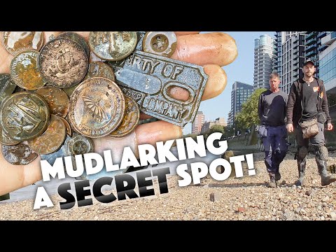 Mudlarking a SECRET LOCATION for Thames treasure! So many finds!