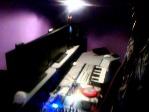 Andy Wild - Durch die sehr talentierte DJ und Produzent ! (Um +39.346.14.14.962 Kontakt)