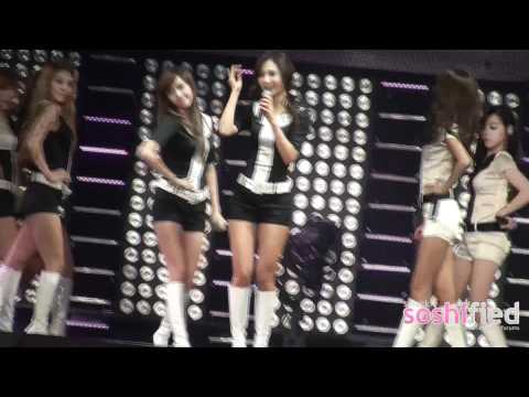 111023 SMTown NY SNSD - Hoot