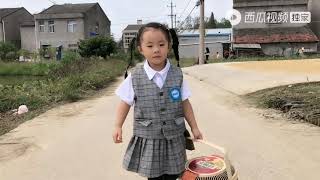 悦悦外出助农，让女儿给姥姥送中秋，果果一句话就把姥姥逗乐了