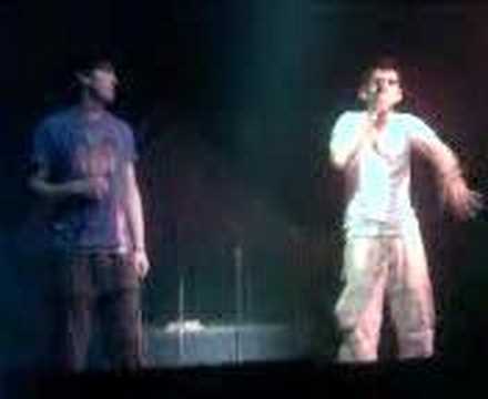 Eleven MC - prati go ritmot ( f. Tigarot ) hip-hop live