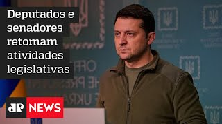 Zelensky se reúne com o parlamento britânico em videoconferência