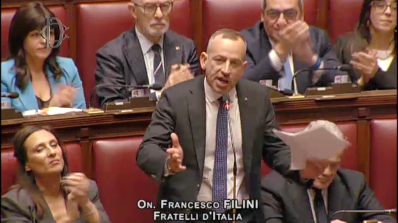 FILINI ATTACCA L'OPPOSIZIONE: "CONTE STRISCIAVA IN UE, CON LE VOSTRE IDEE BENZINA A 10 EURO"