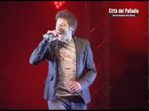Niente è come te {Stefano Centomo} - Live al Festival Città del Palladio 2010