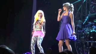 Taylor Swift and Nicki Minaj Duet Super Bass in Los Angeles Speak Now Concert