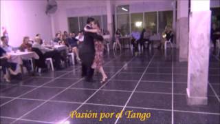 REBECCA O'LAOIRE y NANY PERALTA bailando el tango CARICIAS en FLOREAL MILONGA