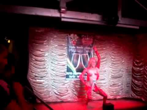 Dyéssica Miller no Bar Queen 03/12/11