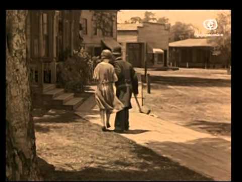 Slapstick clips - The Strong Man (1926)