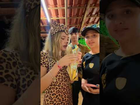 ABRINDO PRESENTE DE OUTRA PESSOA