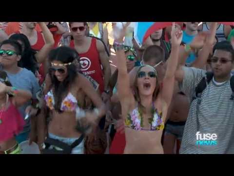 Inside EDM Festival TomorrowWorld 2013 w/ Hardwell & Nicky Romeo