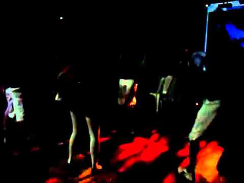 GRUPO FAMA DE ALAGOINHAS-BA TRIBAL 2011 ON THE FLOOR.wmv