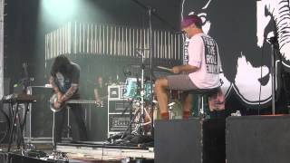 Death From Above 1979 - Going Steady (Houston 08.19.15) HD