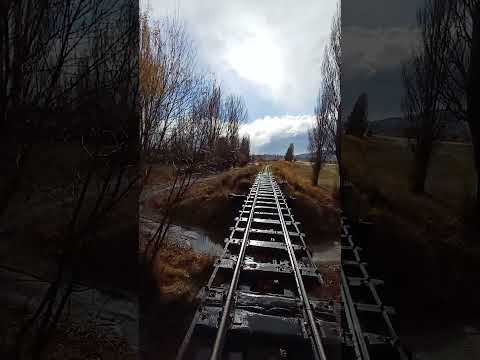 Asi es el #otoño en El Maiten #paisajes #patagonia #argentina 2025 Rio Chubut #short Vias Trochita