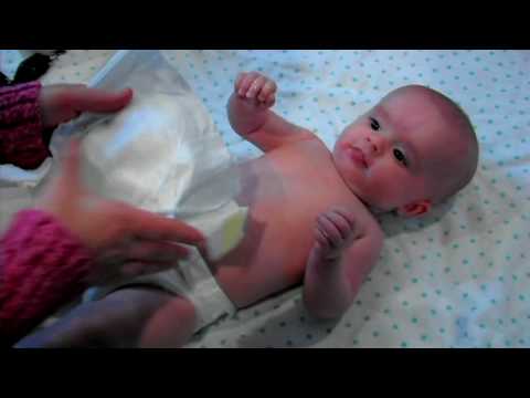 Infant Baby Care Tips : How to Change a Diaper