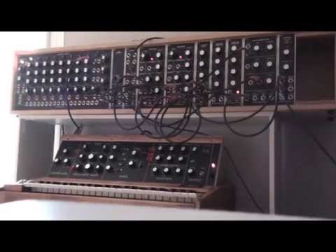 Démo Minimooog Model D + Séquenceur Q960