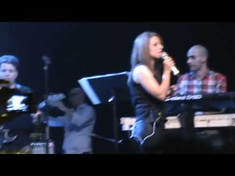 Mehrnoosh & Adrian - Cheshmat Live in Stockholm (Globen)